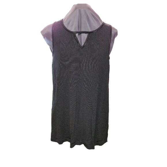 *new Low price* Luxe Striped Tank with Keyhole - Picture 1 of 8